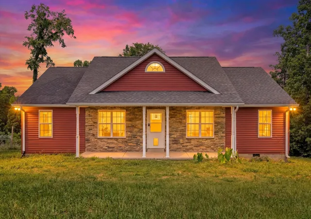 Homes for sale in Erin, TN | 171 High Point Rd, Erin, TN 37061 | MLS# 3259702