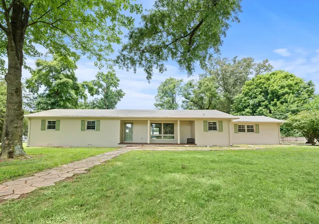 Homes for sale in Elora, TN | 460 John Hunter Hwy, Elora, TN 37328 | MLS# 3250507