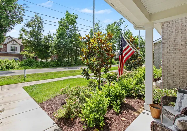 Photo 2 of Townhouse for sale at 204 Douglas Bnd Rd #504, Gallatin, TN 37066 | MLS# 3250523 | Listing updated on 2026-08-27