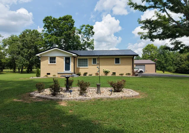Homes for sale in Lawrenceburg, TN | 88 Kidd Rd, Lawrenceburg, TN 38464 | MLS# 3251583
