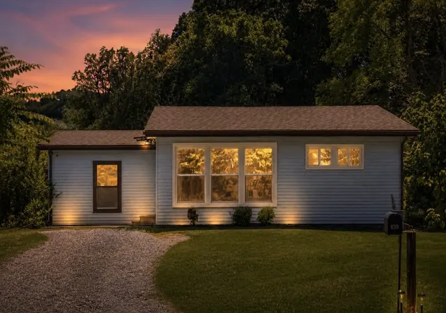 Photo 1 of Single family home for sale at 830 Potters Ln, Clarksville, TN 37040 | MLS# 3250395 | Listing updated on 2026-08-20