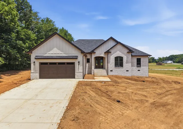 Homes for sale in Livingston, TN | 150 E Mccormick Rd, Livingston, TN 38570 | MLS# 3251453