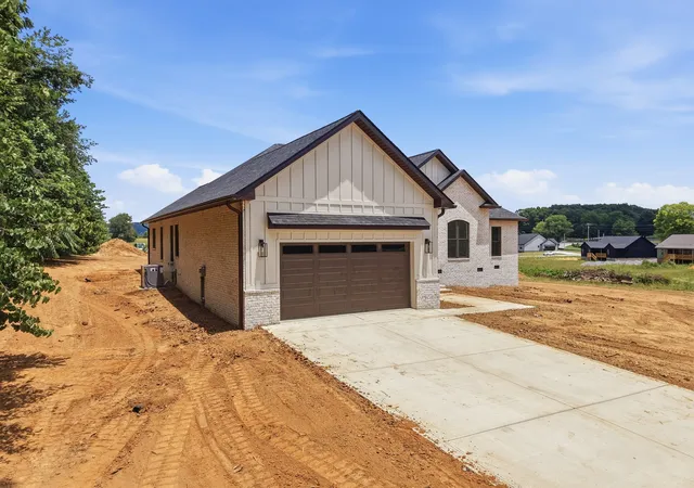 Homes for sale in Livingston, TN | 150 E Mccormick Rd, Livingston, TN 38570 | MLS# 3251453