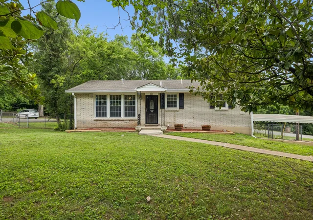 Photo 1 of Single family home for sale at 225 Bonnafield Dr, Hermitage, TN 37076 | MLS# 3251359 | Listing updated on 2026-10-08