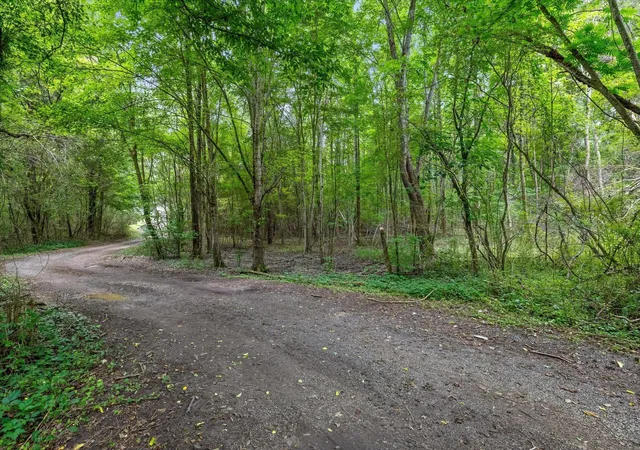 Photo 4 of Land for sale at 1906 Spradling Rd, Soddy Daisy, TN 37379 | MLS# 3337182 | Listing updated on 2026-08-20