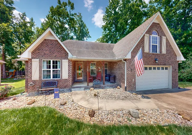 Homes for sale in White House, TN | 309 Springbrook Blvd, White House, TN 37188 | MLS# 3250605