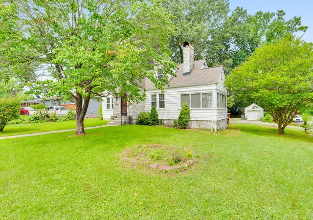 Photo 3 of Single family home for sale at 125 Melrose Dr, Chattanooga, TN 37421 | MLS# 3599488 | Listing updated on 2026-09-25