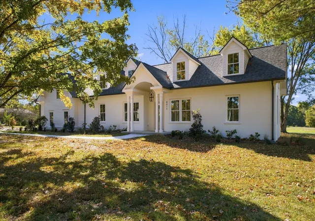Photo 4 of Single family home for sale at 4613 Harpeth Peytonsville Rd, Thompsons Station, TN 37179 | MLS# 3526775 | Listing updated on 2026-10-10