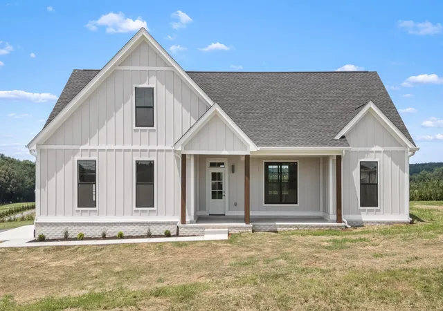 Homes for sale in Morrison, TN | 6918 Shelbyville Rd, Morrison, TN 37357 | MLS# 3251320