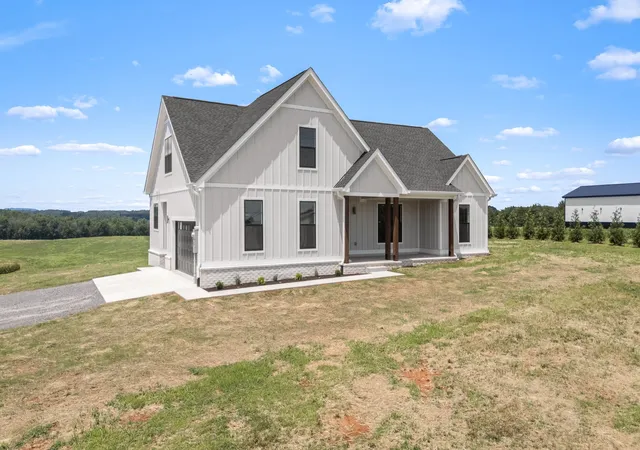 Homes for sale in Morrison, TN | 6918 Shelbyville Rd, Morrison, TN 37357 | MLS# 3251320