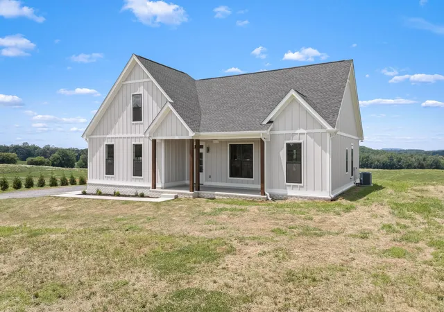 Homes for sale in Morrison, TN | 6918 Shelbyville Rd, Morrison, TN 37357 | MLS# 3251320