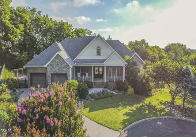 Photo 1 of Single family home for sale at 1435 Instrumental Ave, Sevierville, TN 37876 | MLS# 3282564 | Listing updated on 2026-10-17