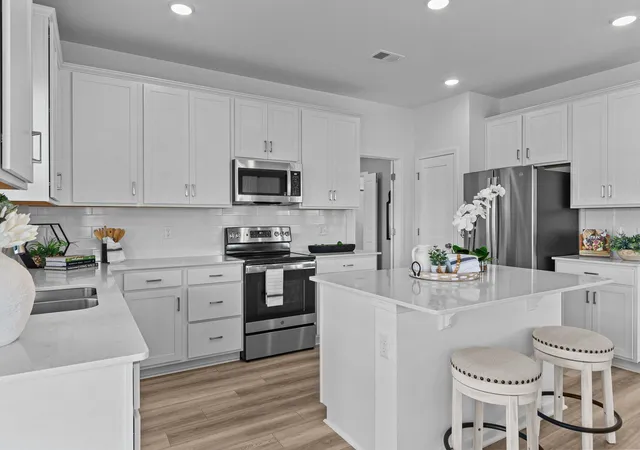 4th image of 1700 Shapstone Dr, Columbia, TN 38401 | MLS# 3250686