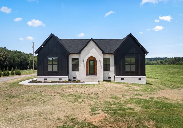 Homes for sale in Morrison, TN | 6954 Shebyville Rd, Morrison, TN 37357 | MLS# 3251319