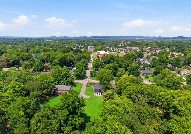 Photo 39 of Single family home for sale at 121 Battle Ave, Franklin, TN 37064 | MLS# 3251906 | Listing updated on 2026-09-02