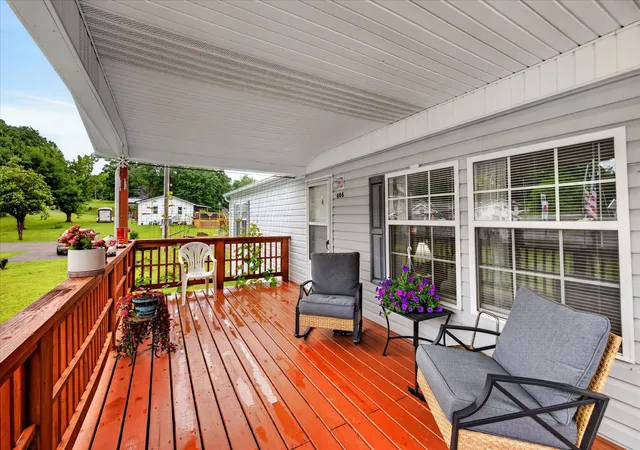 Homes for sale in Dover, TN | 446 The Trace, Dover, TN 37058 | MLS# 3255406