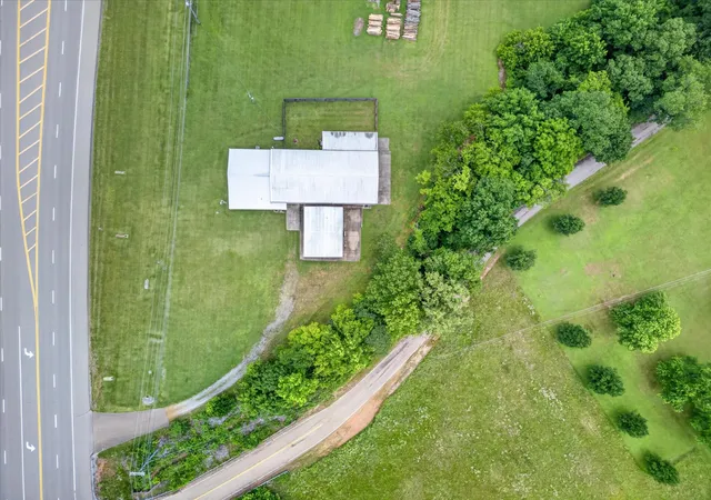 Homes for sale in Dover, TN | 1508 Hwy 79, Dover, TN 37058 | MLS# 3255403