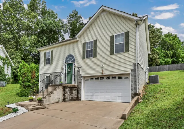 4th image of 1116 Gunpoint Dr, Clarksville, TN 37042 | MLS# 3256345