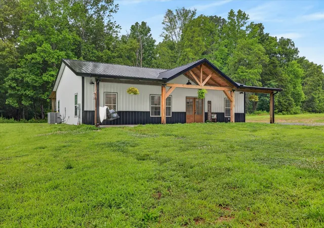 Homes for sale in Indian Mound, TN | 181 Hayes Ridge Rd, Indian Mound, TN 37079 | MLS# 3262107