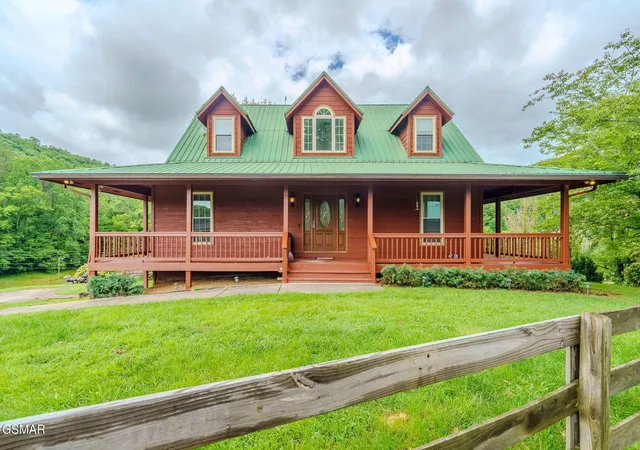 1st image of 1602 Cove Crest Dr, Sevierville, TN 37862 | MLS# 3278336