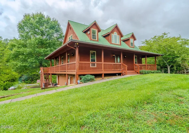 2nd image of 1602 Cove Crest Dr, Sevierville, TN 37862 | MLS# 3278336
