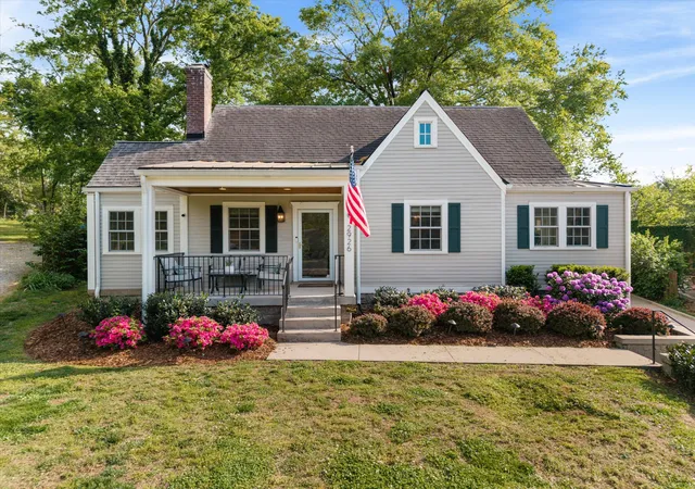 Photo 3 of Single family home for sale at 2926 Primrose Cir, Nashville, TN 37212 | MLS# 3260030 | Listing updated on 2026-09-13