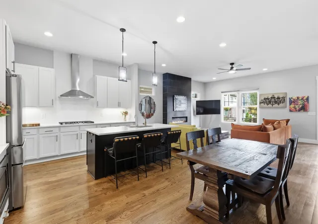 Photo 1 of Single family home for sale at 1016 13th Avenue S, Nashville, TN 37212 | MLS# 3262859 | Listing updated on 2026-08-28
