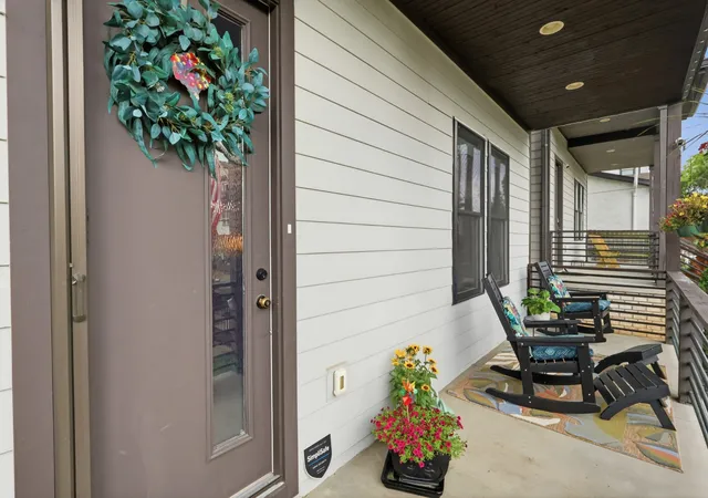 Photo 4 of Single family home for sale at 1016 13th Avenue S, Nashville, TN 37212 | MLS# 3262859 | Listing updated on 2026-08-28
