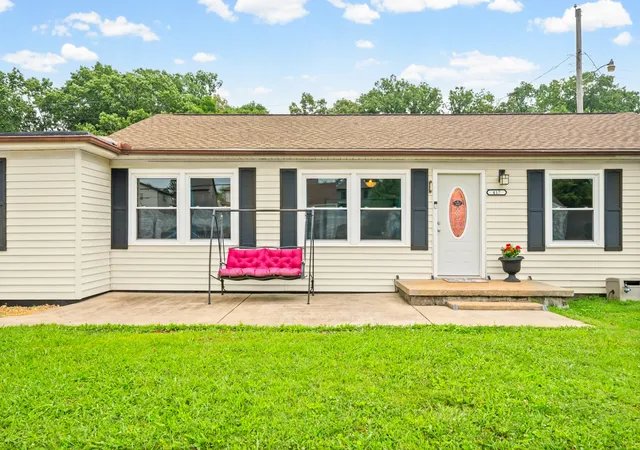 5th image of 417 Highland Cir, Clarksville, TN 37043 | MLS# 3254784