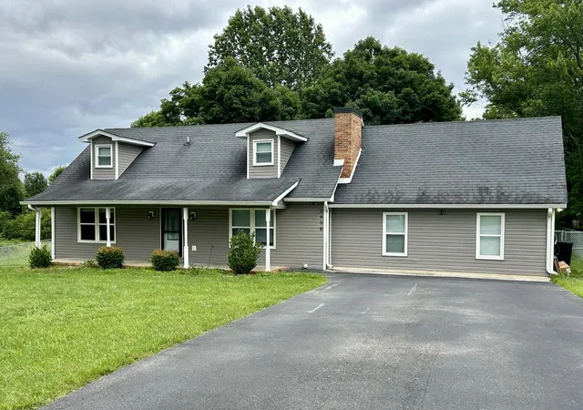 2nd image of 2408 Magnolia Dr, Cookeville, TN 38506 | MLS# 3250948