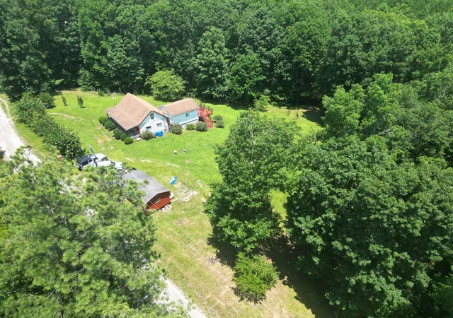 Photo 4 of Single family home for sale at 1462 Pope Cir Rd, Waynesboro, TN 38485 | MLS# 3250966 | Listing updated on 2026-09-04