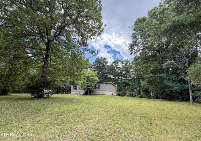 Homes for sale in Crossville, TN | 102 Skyline Court, Crossville, TN 38572 | MLS# 3250935