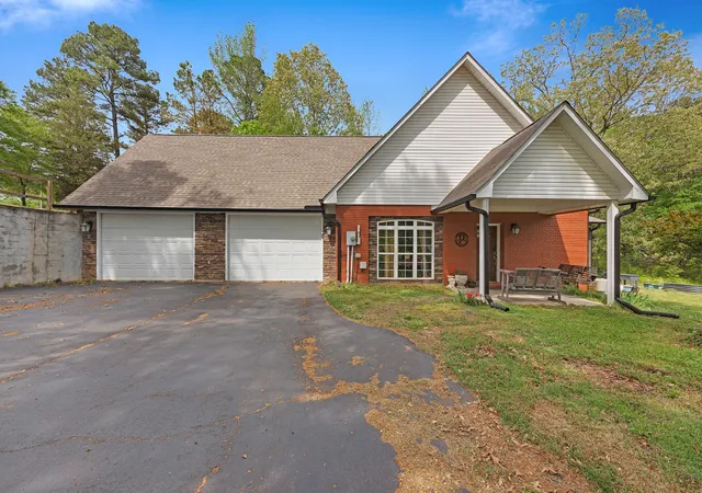 Homes for sale in Medon, TN | 1033 Hwy 18, Medon, TN 38356 | MLS# 3250975