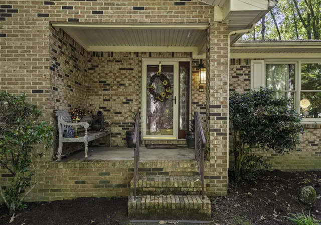 Photo 3 of Single family home for sale at 213 Regwood Dr, Tullahoma, TN 37388 | MLS# 3529022 | Listing updated on 2026-08-30