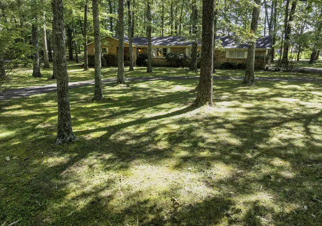 Photo 3 of Single family home for sale at 213 Regwood Dr, Tullahoma, TN 37388 | MLS# 3529022 | Listing updated on 2026-08-30