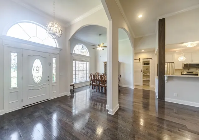 2nd image of 300 Artesa Dr, White House, TN 37188 | MLS# 3251051