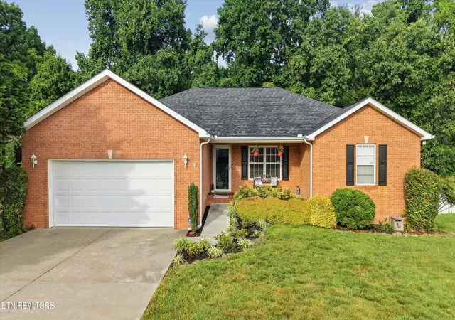 2nd image of 4094 Mountain Vista Rd, Knoxville, TN 37931 | MLS# 3251020