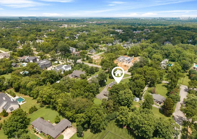 Photo 4 of Sale Pending at 923 Battery Ln, Nashville, TN 37220 | MLS# 3262916 | Listing updated on 2026-08-20