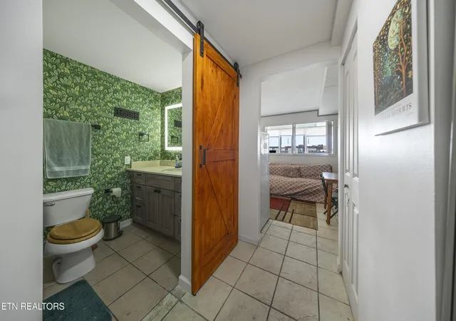 Photo 3 of Condo for sale at 1700 Clinch Ave #411, Knoxville, TN 37916 | MLS# 3528397 | Listing updated on 2026-09-02