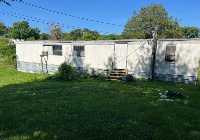 Homes for sale in Sweetwater, TN | 2804 Sweetwater Vonore Rd, Sweetwater, TN 37874 | MLS# 3251102