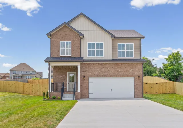 Homes for sale in Clarksville, TN | 1721 Autumnwood Blvd, Clarksville, TN 37042 | MLS# 3251208