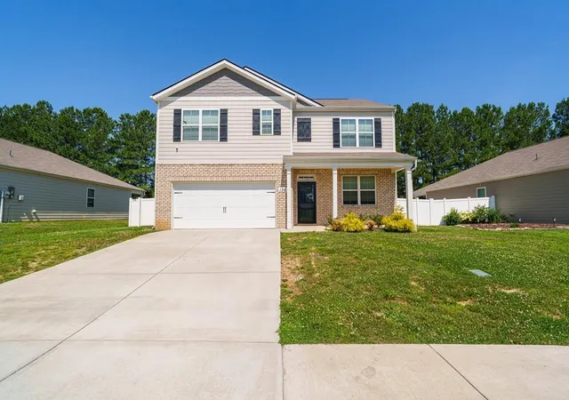 Homes for sale in Baxter, TN | 156 Nunally Dr, Baxter, TN 38544 | MLS# 3254746