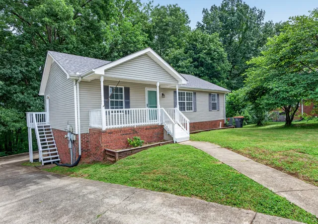 2nd image of 979 Bobcat Dr, Clarksville, TN 37042 | MLS# 3251349