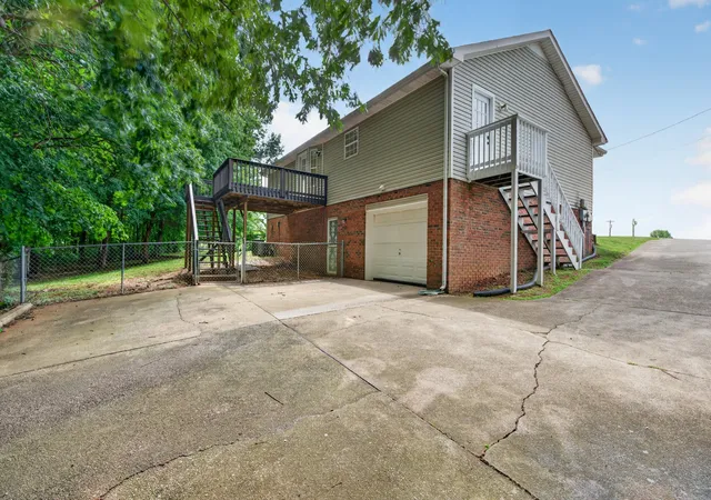 4th image of 979 Bobcat Dr, Clarksville, TN 37042 | MLS# 3251349