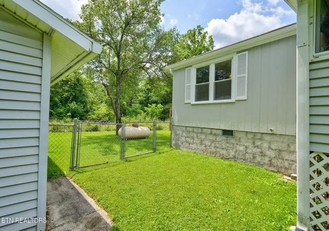 Homes for sale in Crossville, TN | 809 Spokane Lane, Crossville, TN 38572 | MLS# 3251351