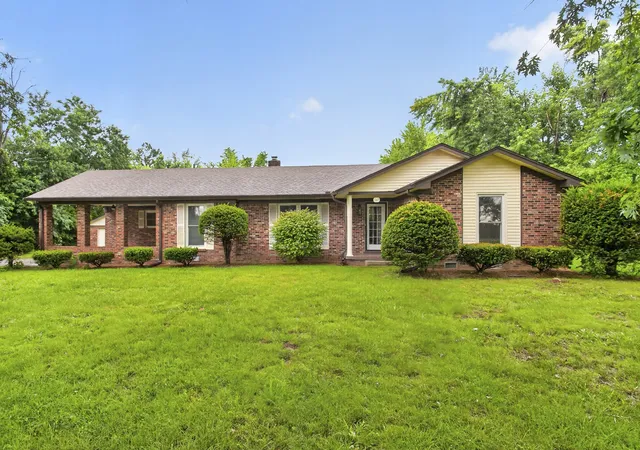 Homes for sale in Portland, TN | 647 52 E Hwy E, Portland, TN 37148 | MLS# 3254693