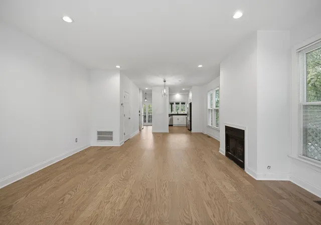 Photo 4 of Townhouse for sale at 332 Ardsley Pl, Nashville, TN 37215 | MLS# 3255782 | Listing updated on 2026-08-23
