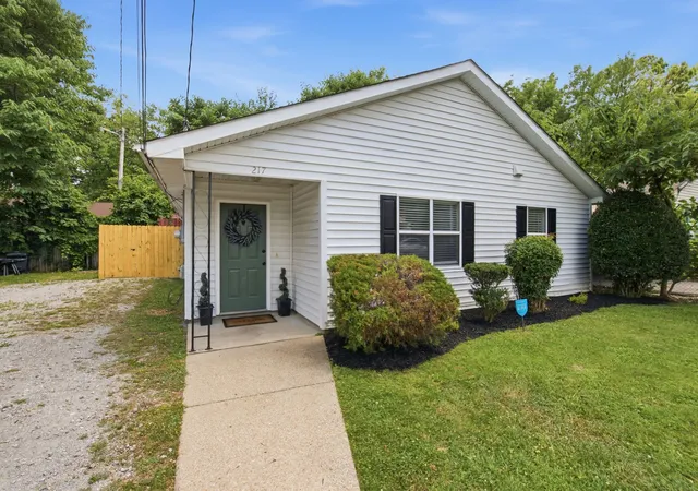 Homes for sale in Murfreesboro, TN | 217 S Hancock St, Murfreesboro, TN 37130 | MLS# 3251426