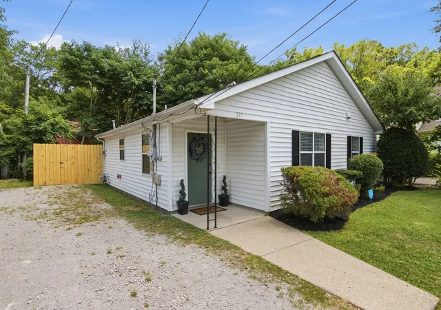 Homes for sale in Murfreesboro, TN | 217 S Hancock St, Murfreesboro, TN 37130 | MLS# 3251426