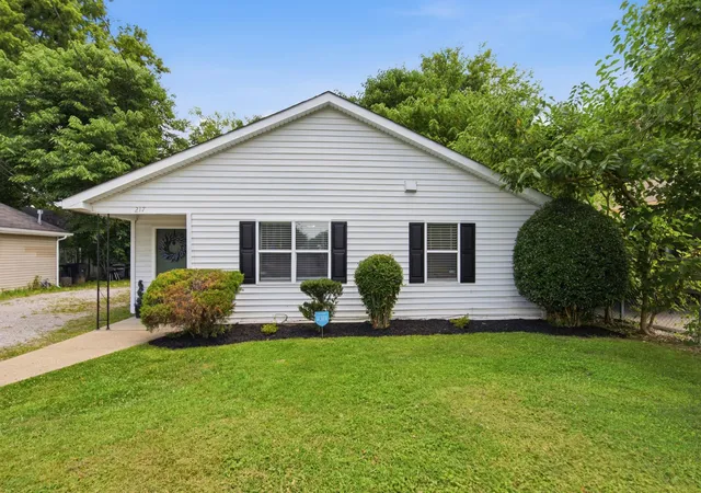 Homes for sale in Murfreesboro, TN | 217 S Hancock St, Murfreesboro, TN 37130 | MLS# 3251426